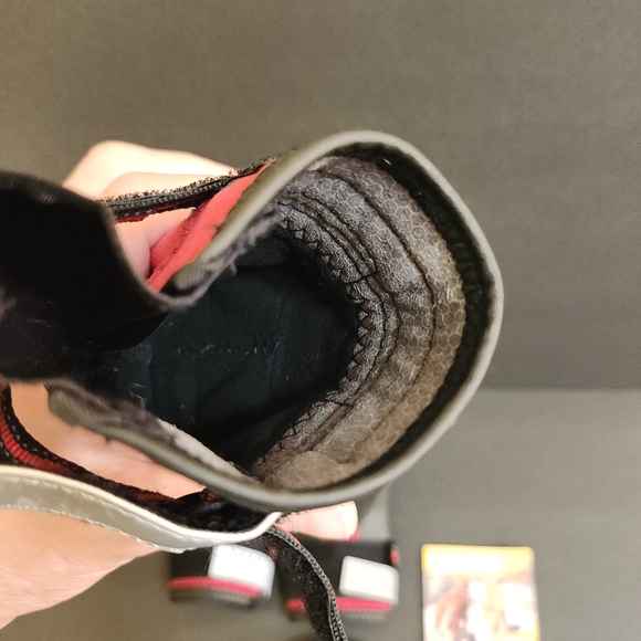 QUMY PETS RED/BLACK SIZE 7 (63-75LBS) WATERPROOF PROTECTIVE ADJ. DOG BOOTS NWOT - Picture 9 of 14